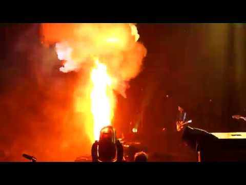 2019 Paul Mccartney - Live and let Die -  Madison Wisconsin June 6th