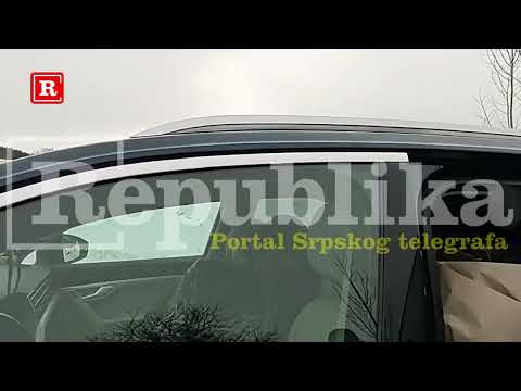 Ovaj detalj je svima promakao: OVAKO JE SLOBINA MAJKA ČESTITALA JELENI!