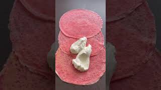 Download lagu Strawberry crepe roll 🍓 #viral #viralvideo #makan #videoshort mp3