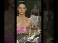 ✨Fashion is art, and the runway is the canvas🔥#Runway  #FashionFlashHub#RunwayFashion#kendalljenner