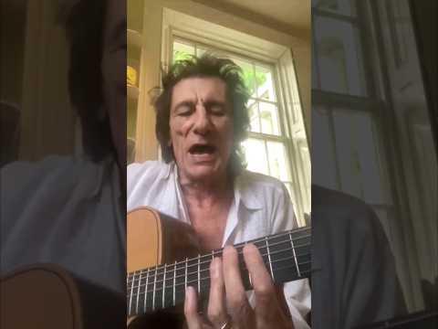 Released 48 years ago - Ron Wood plays some songs from his album Now Look #shorts #ronwood