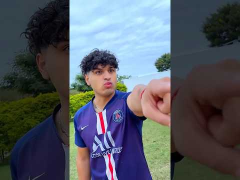 Soccer with friends IG: rodrigowii #humor #soccer #friends #argentina #comedy