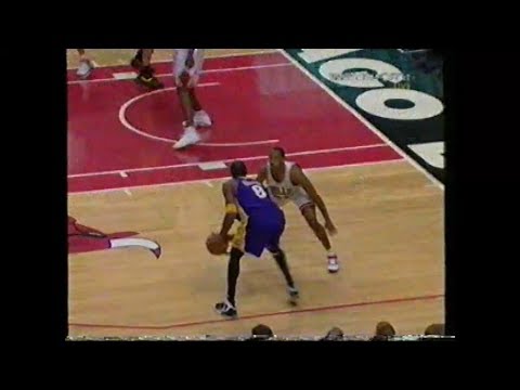 Kobe Bryant 23 Points 8 Ast @ Bulls, 2005-06.