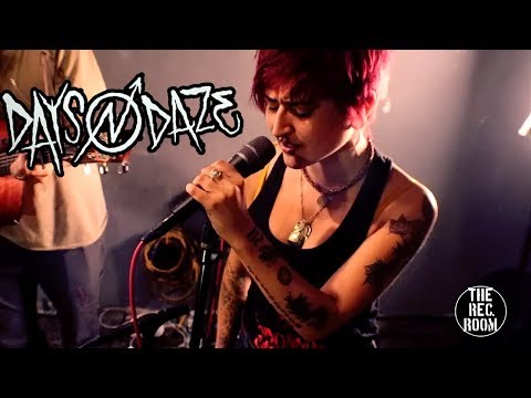 DAYS N DAZE - COMFORT EPERSHAND CONTROL - THE REC.ROOM