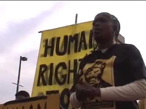 Polícia impede que trabalhadores portuários entreguem avisos aos empregadores