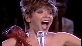 Shirley Bassey - GOLDFINGER / Almost Like Being In Love (Medley) (1987 Live in Berlin)