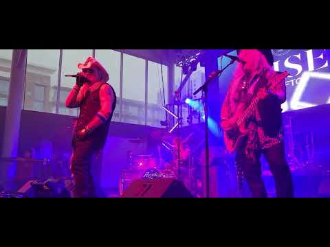 Poison IV - Poison tribute - I Won't Forget You - live at Rise Rooftop, Houston, TX 03-06-22