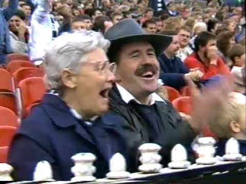 Gary Ablett one hand mark & torp goal in the mud 1989