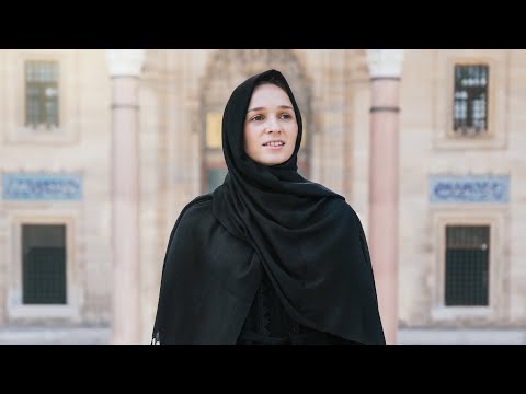 PORQUÉ LAS MUJERES DEBEN VESTIRSE ASÍ