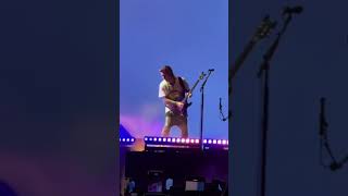 SYNYSTER GATES PLAY SEIZE THE DAY SOLO LIVE IN INDONESIA