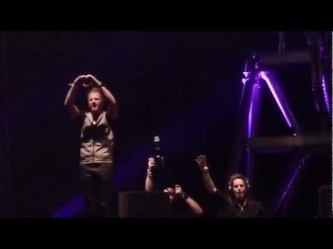 ASOT 550 (Den Bosch) - intro Tritonal | Tritonal feat. Meredith Call - Broken Down