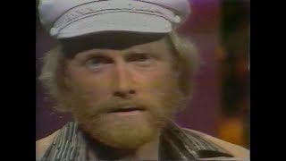 The Beach Boys - Everyone&#39;s in Love With You (Mike Love on the Mike Douglas Show 1976)