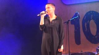 Anne Sila T&#39;es canon K6FM