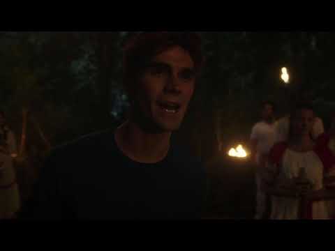 Archie rushes to save Betty | 6x01