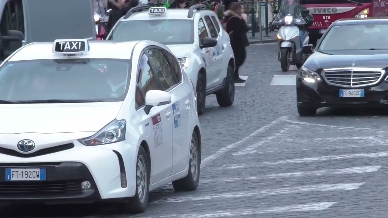 Roma, tassisti in sciopero Roma, tassisti in sciopero