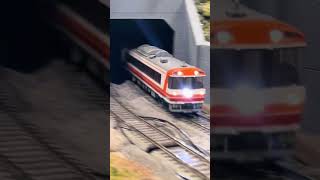 JR キハ183-500系特急ディーゼルカー　東ドイツ国鉄VT18.16型気動車