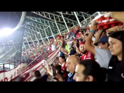 "La Banda de La Quema en Racing." Barra: La Banda de la Quema • Club: Huracán