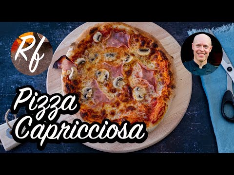 Pizza Capricciosa är en pizza med skinka och champinjoner. Riktigt god och enkel klassisk pizza.>
