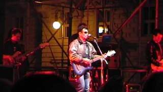 Edoardo Bennato canta: "Io che non sono l'imperatore" (Live in Trieste -IT- 2009)