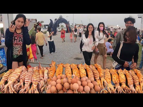 Experience Cambodian Street Food Tour @Night Market - Phnom Penh Street Food Tour 2025!