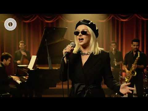 Christina Aguilera - Genie in a Bottle (R&B Soul Jazz - Best Cover Version)