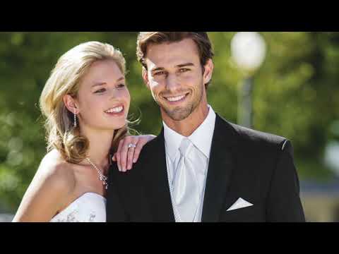 Tuxedo vs Wedding Suit. Which is the best to wear?