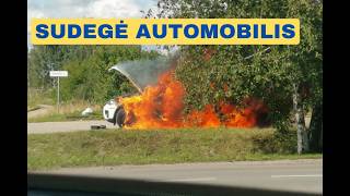 Ugnis sunaikino automobilį
