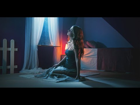 Lu Decker - Apago la luz (Videoclip Oficial)