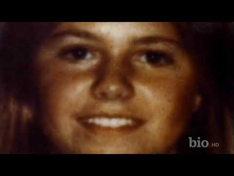 Notorious S01E03 A Murder In Greenwich 02