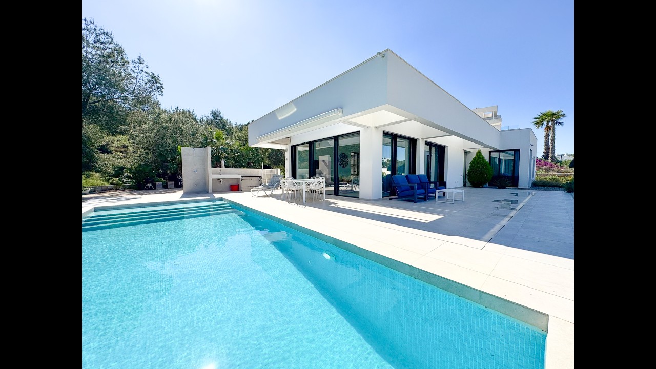 Вилла на продажу в Villamartín-Las Filipinas - 062R Вилла на продажу в Villamartín-Las Filipinas - 062R