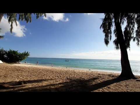 FIRST YOUTUBE VIDEO! FLIC EN FLAC BEACH feat' Sainee sharma' 'Shreya Gohin ' and 'Parteesh sharma'