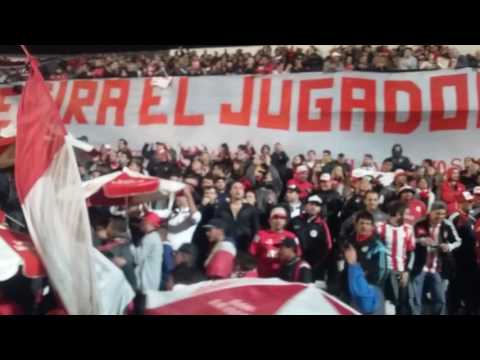"Llego la banda de la plata | Edlp vs Botafogo en Quilmes" Barra: Los Leales &bull; Club: Estudiantes de La Plata