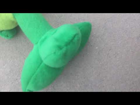 Peashooter escapes granny ‘s house