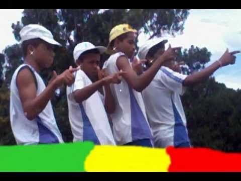 Mc Magrinho, VN e Fhael Mama Eu e Meus Amigos