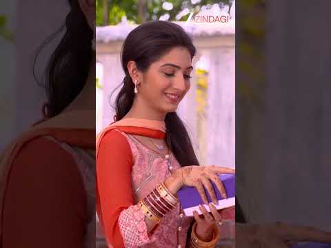 Varinder Surprises Jassi with a Gift  | Aadhe Adhoore | Sonali Nikam & Rohit Bhardwaj