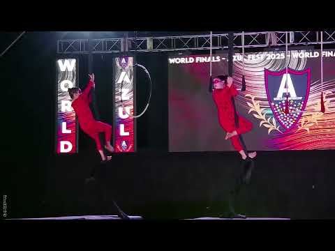 Aerial Silks - PAREDES ARIAS CATALEYA Y MERCAU LUZ - DRIADAS