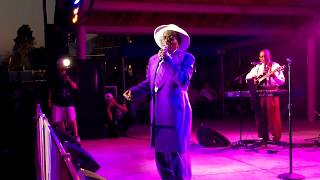 Brenton Wood - Living It Up on  Saturday Night [LIVE]