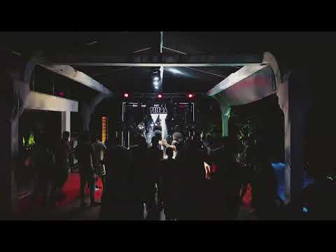 Thito Fabres playing ‘Alex Niggemann - Technology (Fabrizio Mammarella Remix)’ @ Mansão Verg