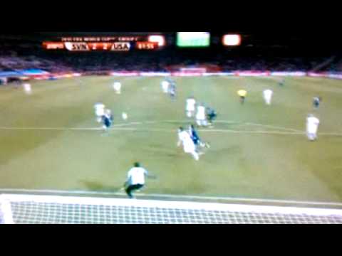 Michael Bradley ties game USA V. SLOVENIA. 2-2