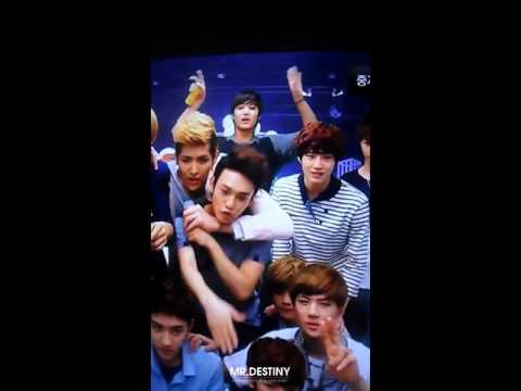 120810 EXO SM ART EXHIBITION -MAMA