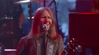 Blackberry Smoke Perform 'Waiting For The Thunder'