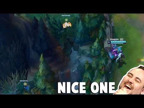 Scarra Tries to Teach Imaqtpie New Ward Trick and It Goes Wrong... | Funny LoL Series #300