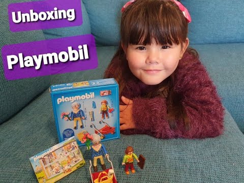 Unboxing Playmobil  Citylife / Jasmine and Keira's World