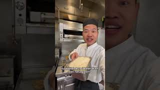 Download lagu COOKING INDONESIAN FRIED RICE IN A HOTEL IN NEW YORK, AMERICA⁉️🇺🇸😱 #shorts mp3