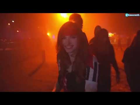 Xqc and Amouranth enjoying this