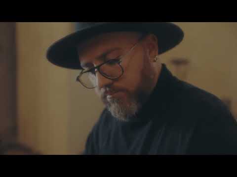 Adrián Berenguer - Little Things (Piano Version) - Live