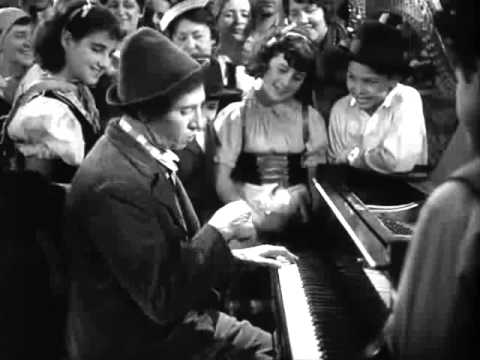 Marx Brothers Musical | A Night at the Opera | 3. Chico Marx at the piano