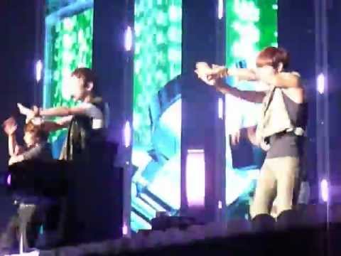 120808 Pink Play Concert - SHINee - Stranger