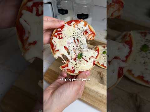No-rest Mini Pizzas in a Frying Pan