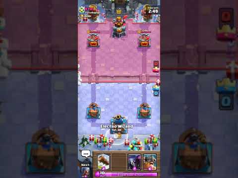 Clash Royal Level 10 vs 12 fight very interesting battle